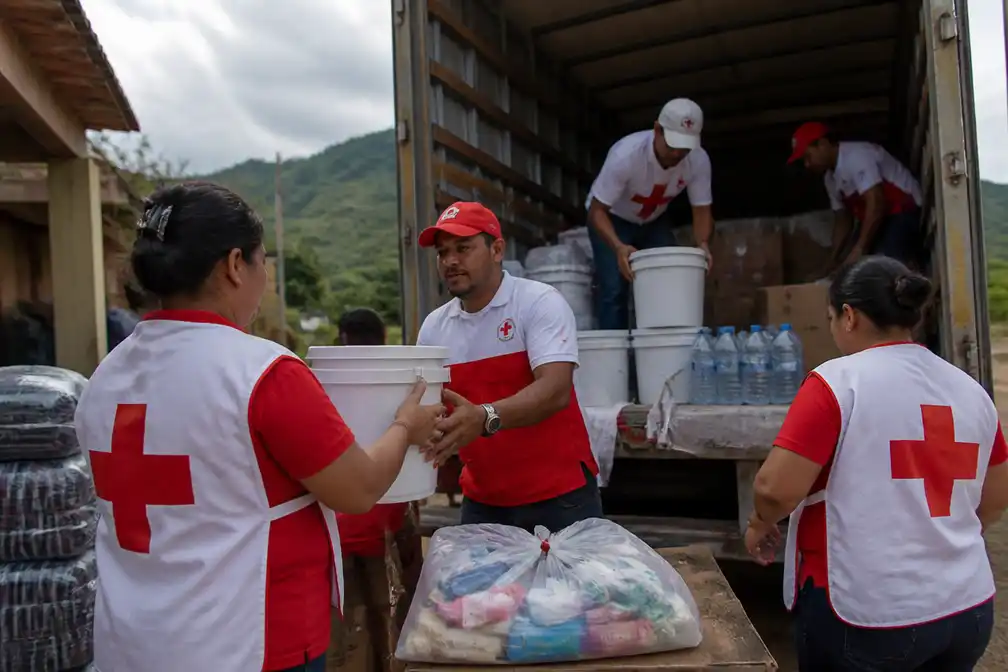 Rode Kruis opent gironummer voor hulp aan Venezuela na dubbele aardbeving