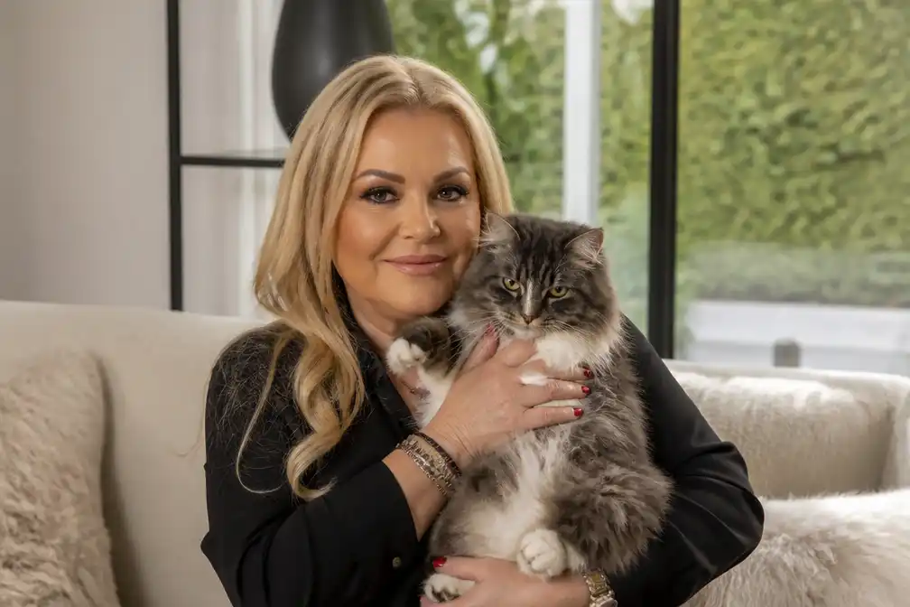 Monique Hansler zoekt mannelijk maatje voor kat Tammy, die homoseksueel zou zijn