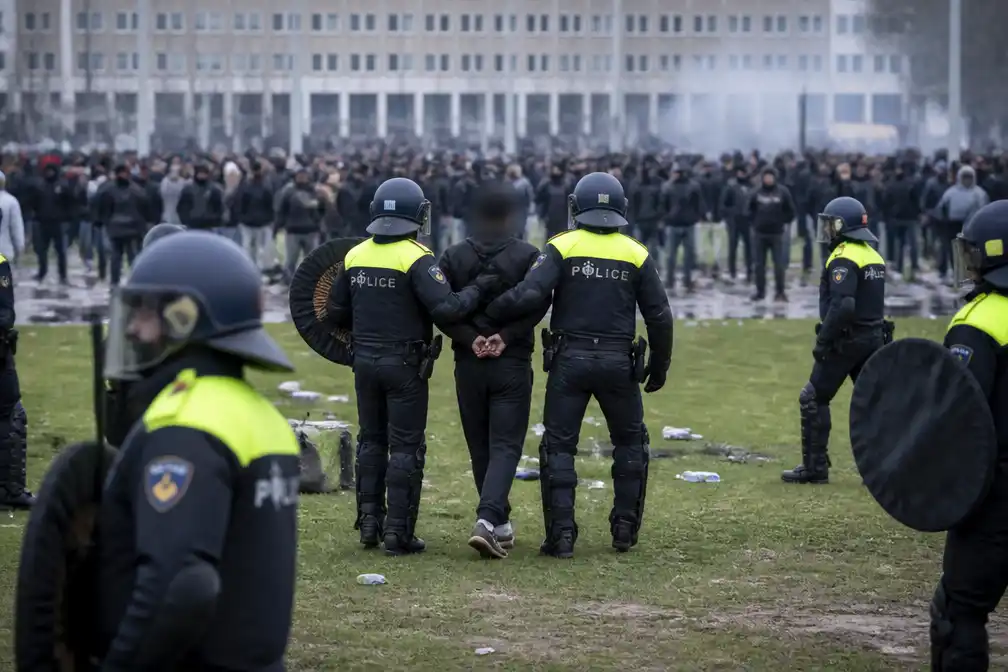 OM beslist later over meeste van 24 Malieveld-verdachten