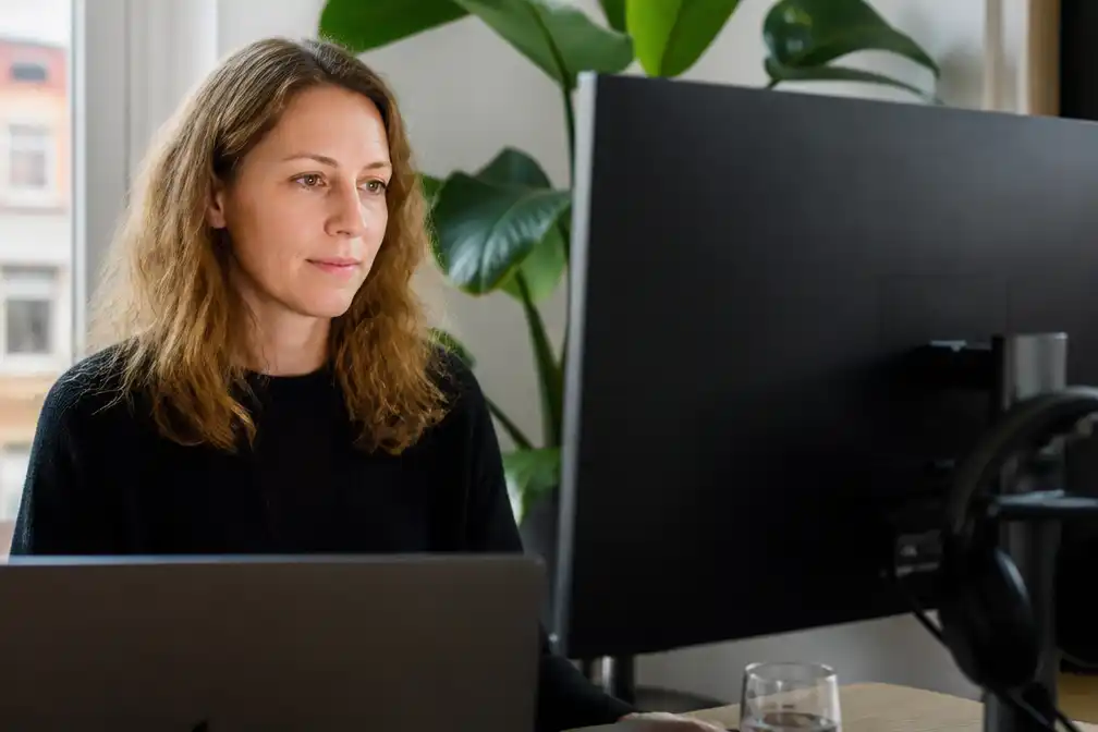 Groningse Jantine (34) bouwt Nederlandse AI-chatbot als alternatief voor ChatGPT