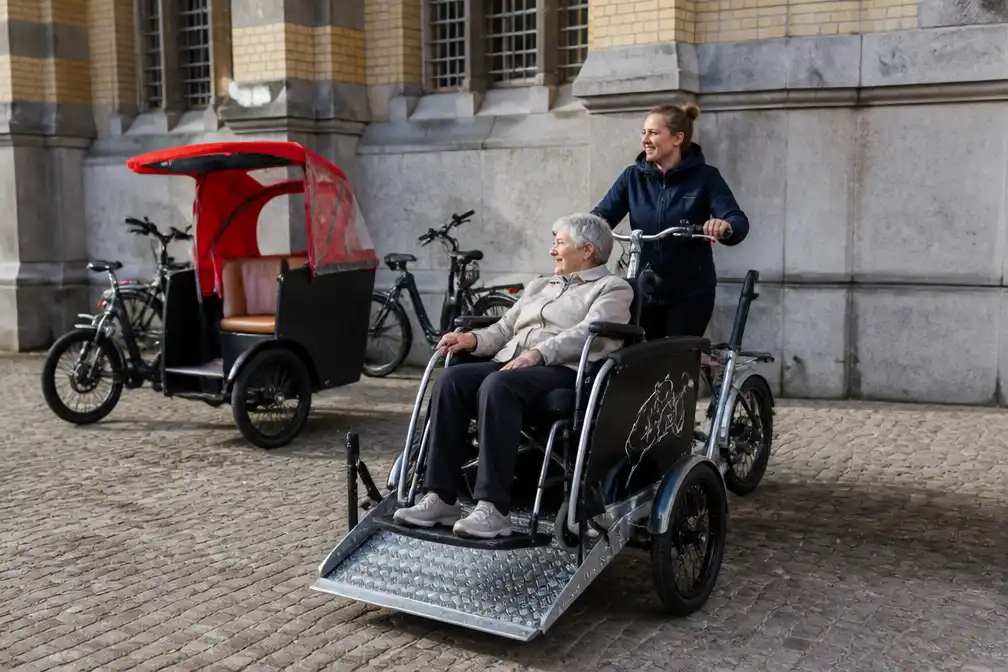 Gentse Fietsambassade leent fietstaxi's uit in het weekend en op feestdagen