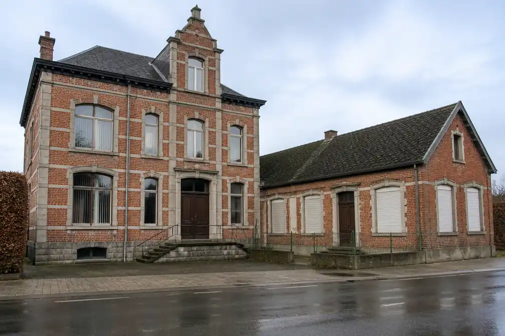 Asse verkoopt oud gemeentehuis en dorpsschooltje van Kobbegem vanaf 500.000 euro