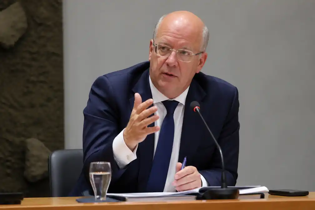 Vijlbrief: effect verkorten maximale WW-duur 'niet verwaarloosbaar'