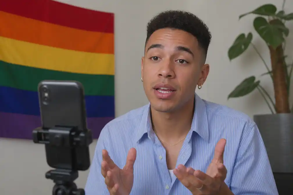 Influencer Défano Holwijn pleit op Instagram voor lhbti-acceptatie