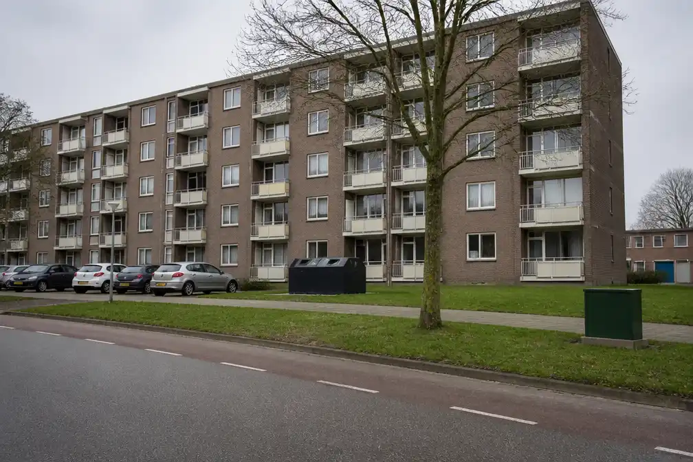 Honderden flatwoningen in Vinkhuizen mogelijk vervuild met asbest in stucwerk