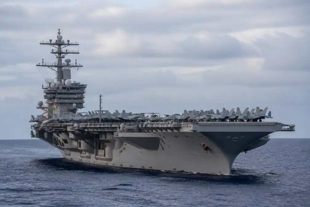 Vier gewonden bij ongeluk tijdens vliegtuiglanding op USS Eisenhower