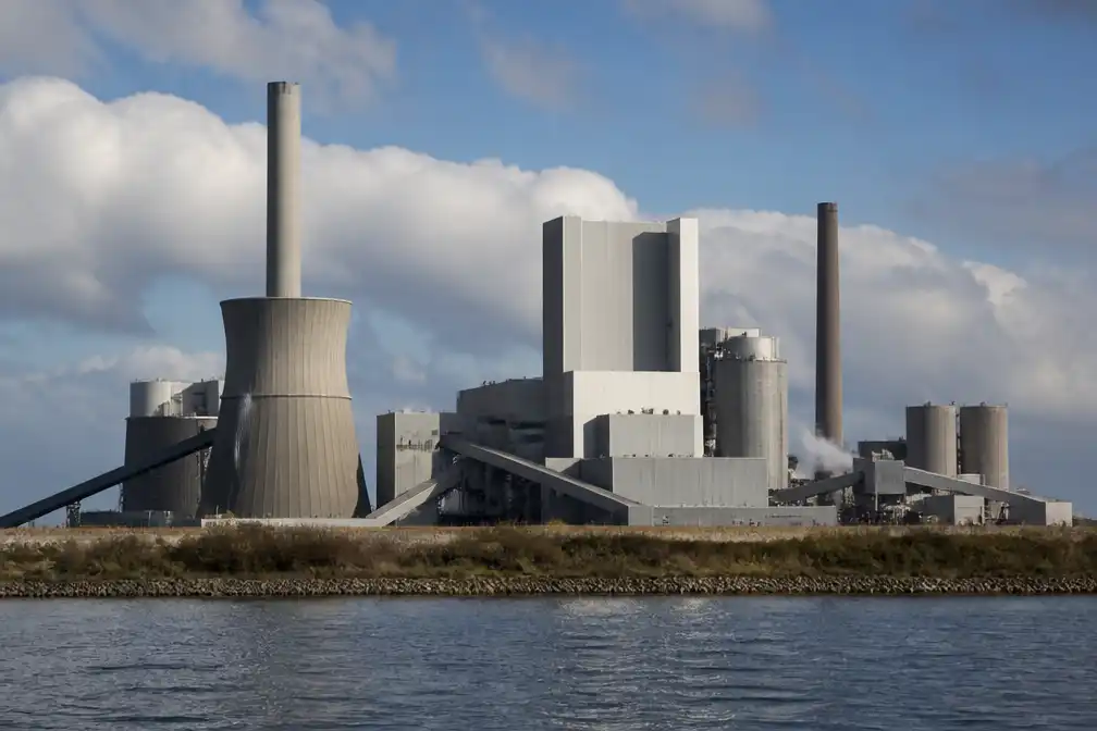 KKR en RWE bundelen krachten voor bod op Duits staatsbedrijf Uniper
