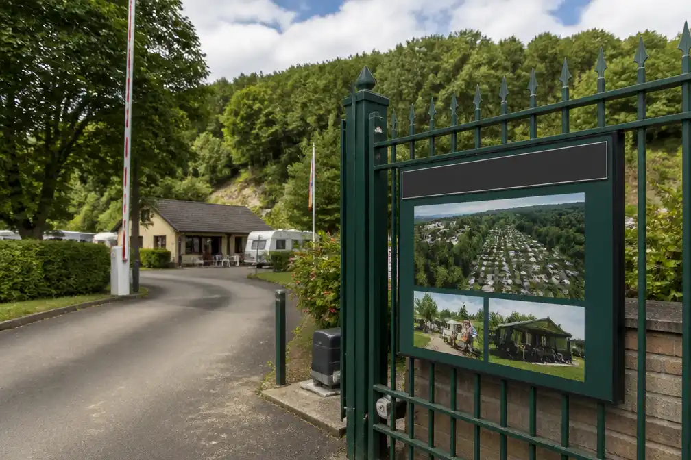 Rechter laat veiling van drie vakantieparken van Peter Gillis doorgaan