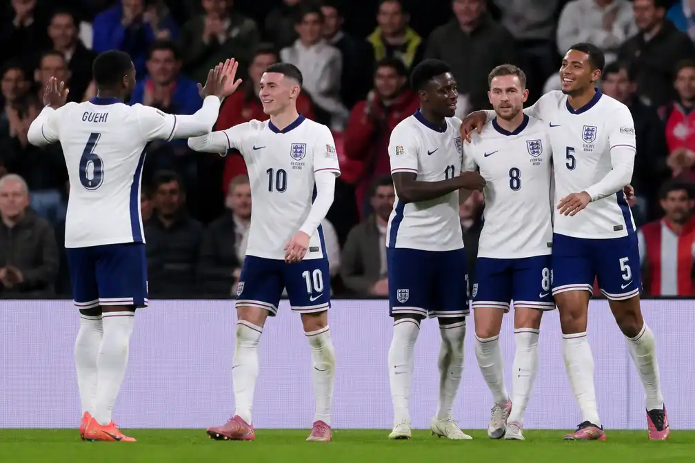 Engeland verslaat Tsjechië met 2-0 in Praag voor eerste zege in Nations League