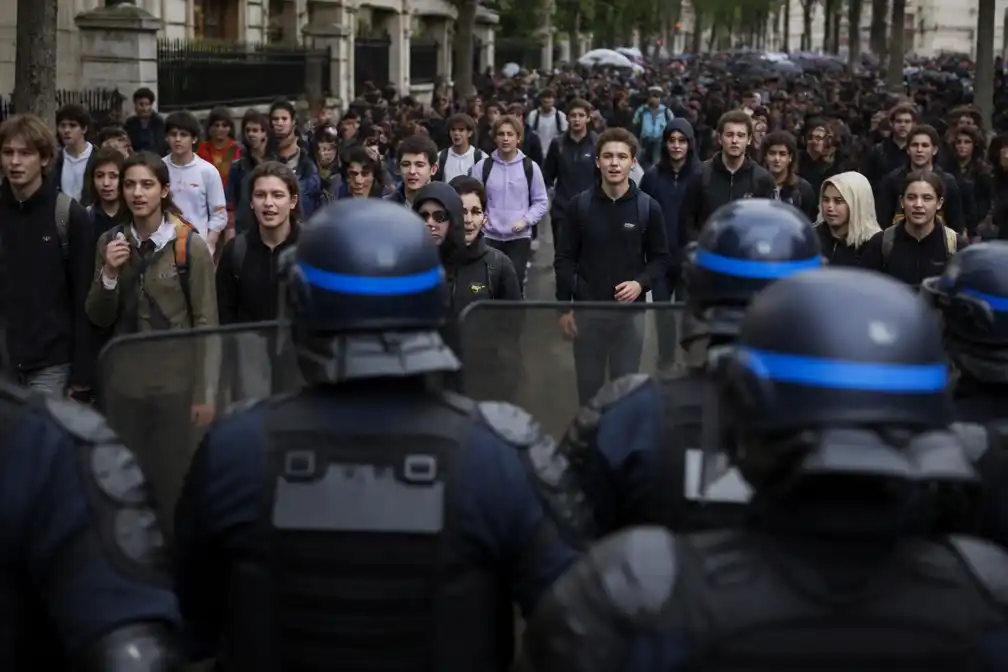 Franse minister Nuñez meldt meer geweld bij landelijke scholierenprotesten