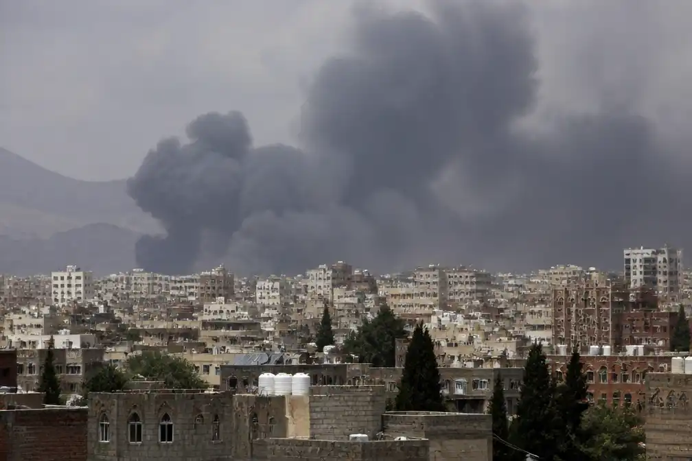 Explosies te horen in door Houthi's gecontroleerde hoofdstad Sanaa