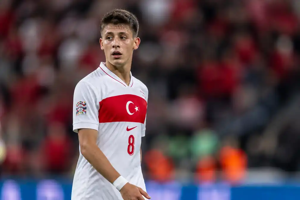 Arda Güler moet Turkije in Luik tegen de Rode Duivels uit de crisis trekken