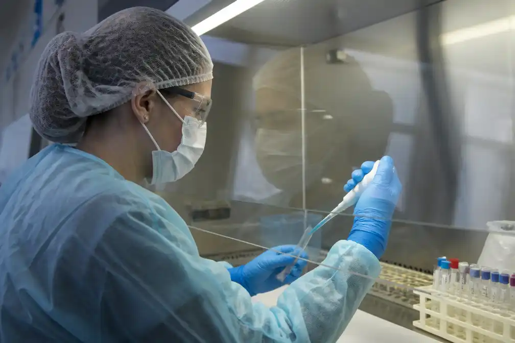 Laboratoriummedewerkster (28) in Irkoetsk overleden aan de pest, circa 200 onder toezicht