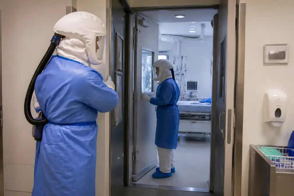 Leids ziekenhuis isoleert zeer besmettelijke ebolapatiënt onder streng protocol