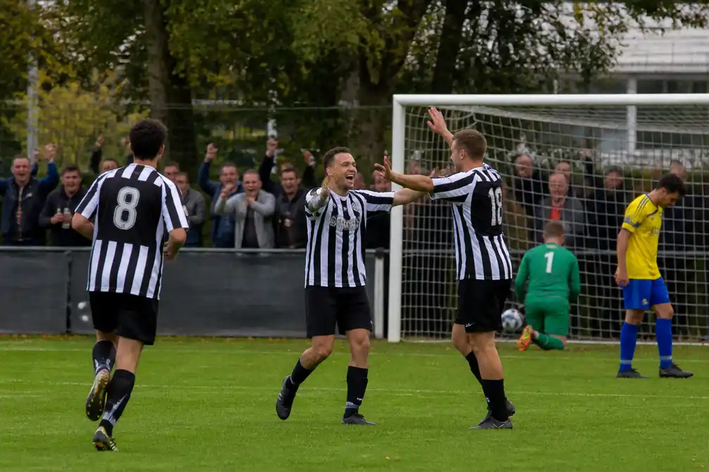 Koploper De Bocht '80 verslaat Spoordonkse Boys met 3-2 en pakt derde zege op rij