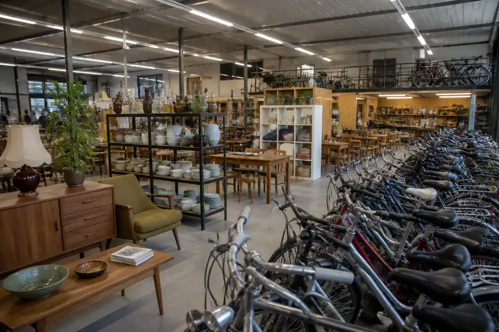 Perron 2 breidt uit met meer ruimte, meer vintage en meer fietsen