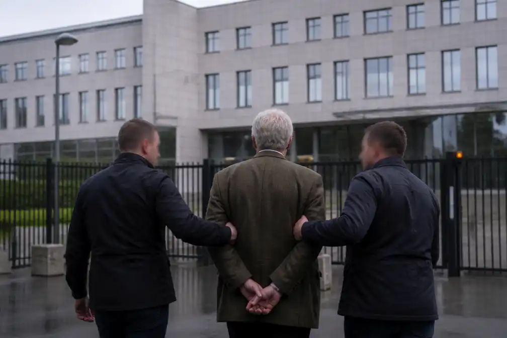 Voormalig BND-chef August Hanning aangehouden op verdenking van spionage en landverraad
