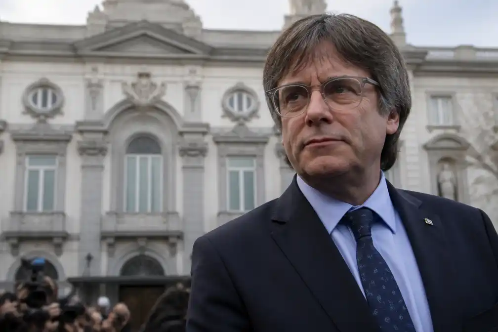 Spaans Hooggerechtshof trekt arrestatiebevel Puigdemont in