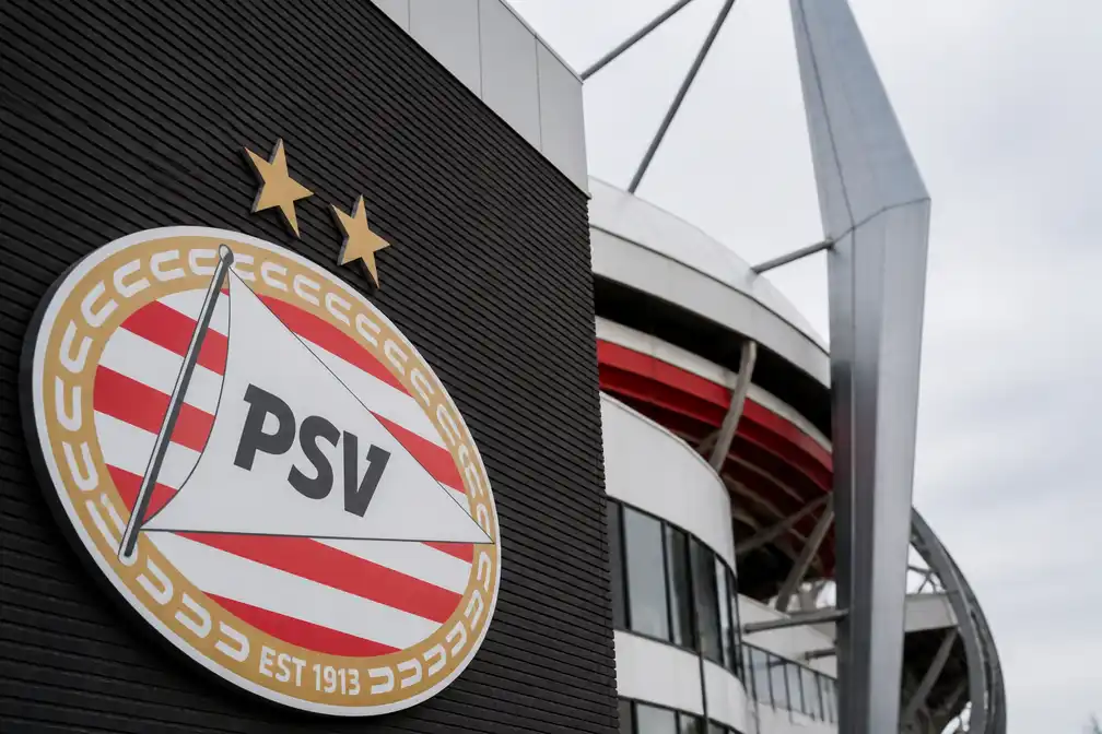 PSV boekt bijna 7 miljoen euro nettowinst en ziet eigen vermogen stijgen naar record van 55 miljoen