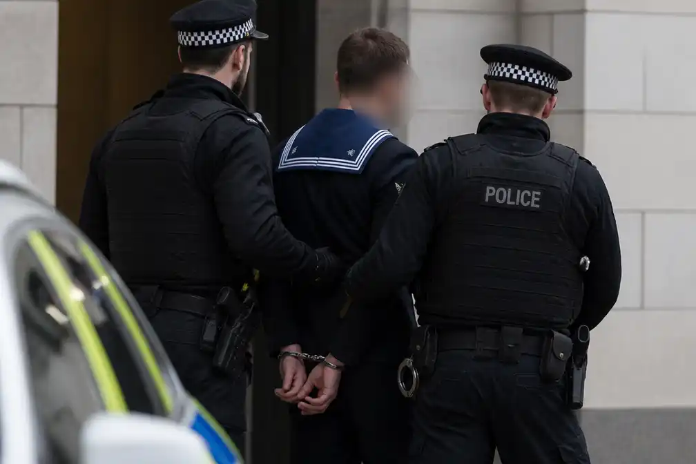 Britse marinier (24) gearresteerd op verdenking van spionage voor buitenlandse mogendheid