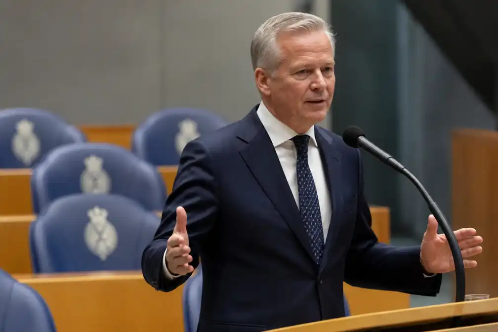 Ministeries moeten voor eind 2027 samen 750 regels schrappen of versimpelen