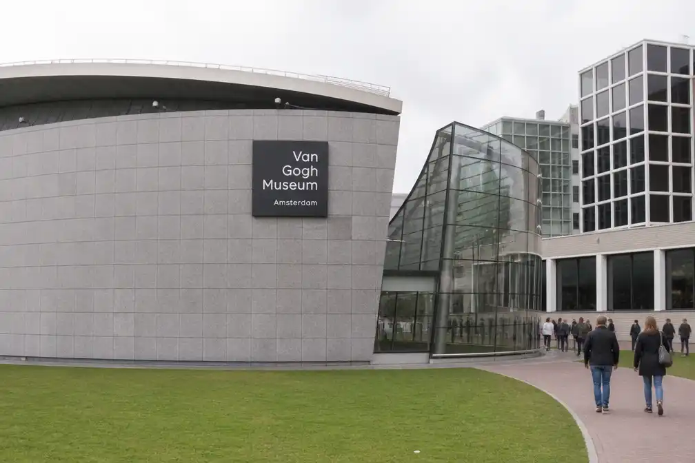 Van Gogh Museum en OCW akkoord over financiering renovatie