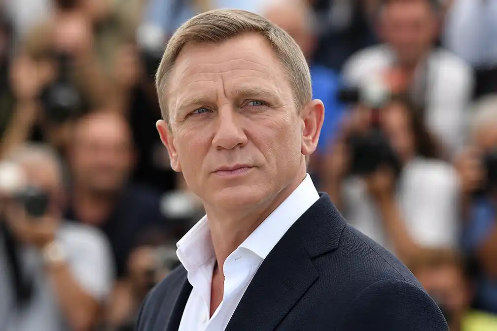 Daniel Craig koopt 250 jaar oude Londense pub The Horseshoe, met geest in de kelder