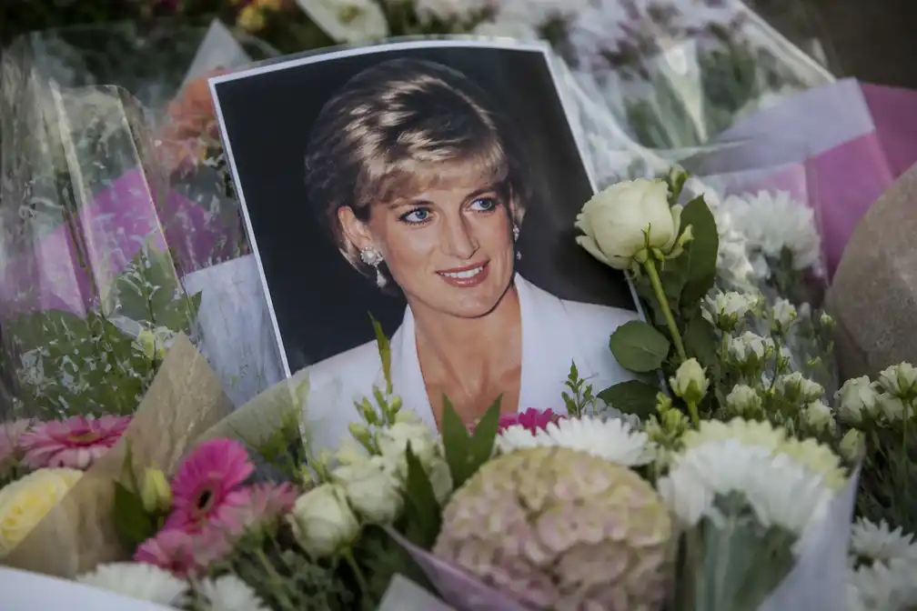 Koning Charles wil herdenking Diana aangrijpen om Harry en William te herenigen