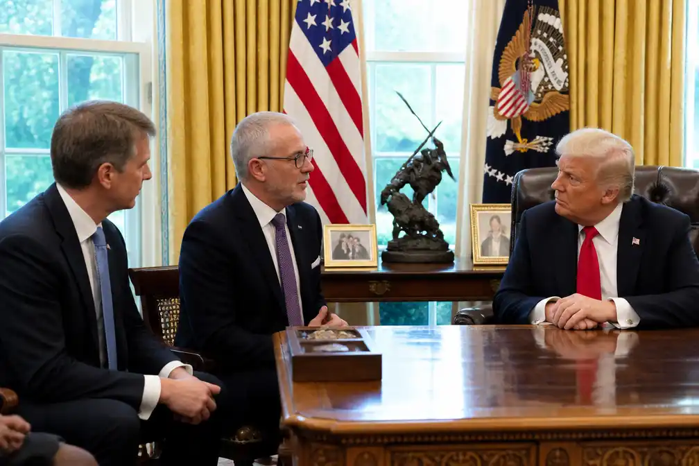 Amerikaanse ambassadeur Bill White ontmoet Trump in Oval Office voor sterkere band met België
