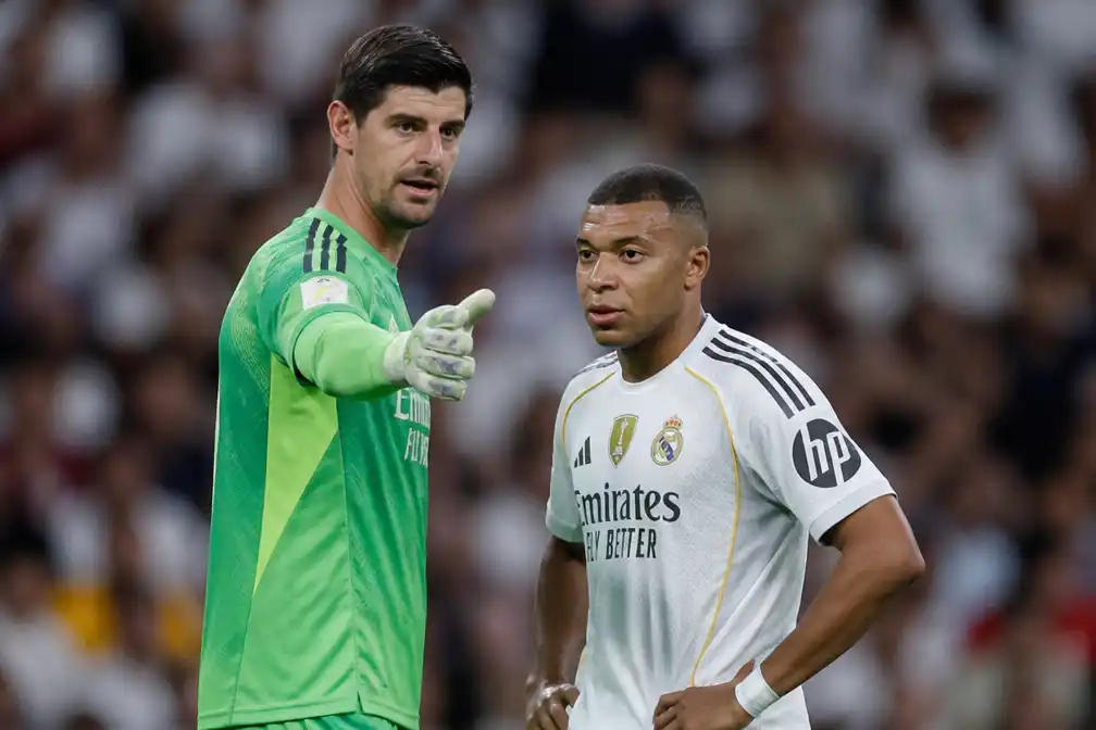 Courtois en Mbappé in de basis bij Real Madrid tegen Villarreal