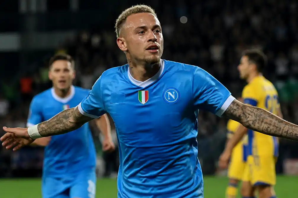 Noa Lang beëindigt droogte van een half jaar met doelpunt voor Napoli tegen Frosinone