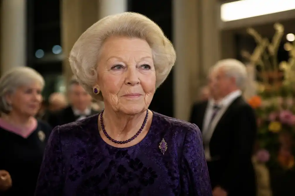 Prinses Beatrix op 2 november bij 28e Nederlands Balletgala in Amsterdam