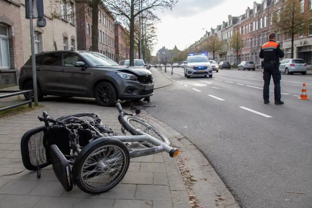 Bestuurder onder invloed rijdt driewieler aan aan Leuvense Tiensepoort