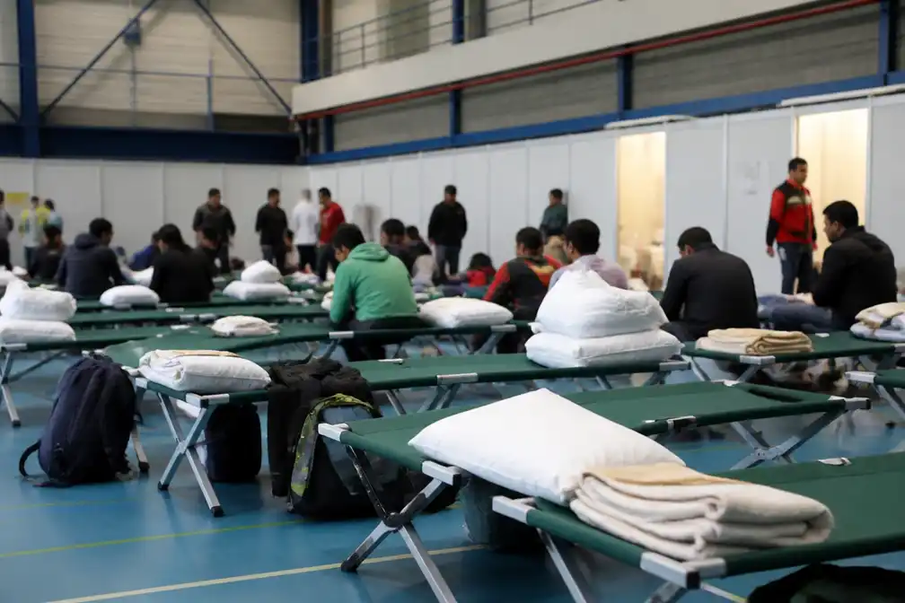 Nederland heeft 340.000 nieuwe woningen voor migranten nodig, nachtopvang boven 10.000 overnachtingen