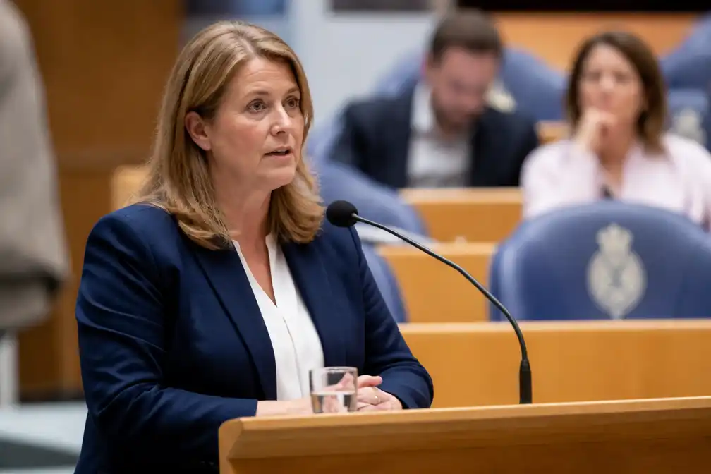 Eerenberg waarschuwt voor te hoge belasting op werk, Kamer wil lastenverlichting