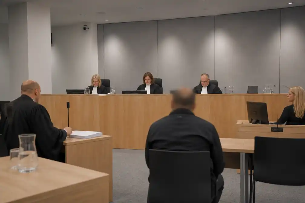 Twee jaar cel in hoger beroep voor gijzelen en mishandelen acteur Bas Muijs