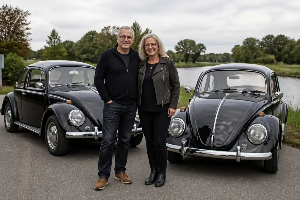 Koppel uit Amersfoort deelt passie voor zwarte Volkswagen Beetles: Henny Jore en Jeanette Kuiper