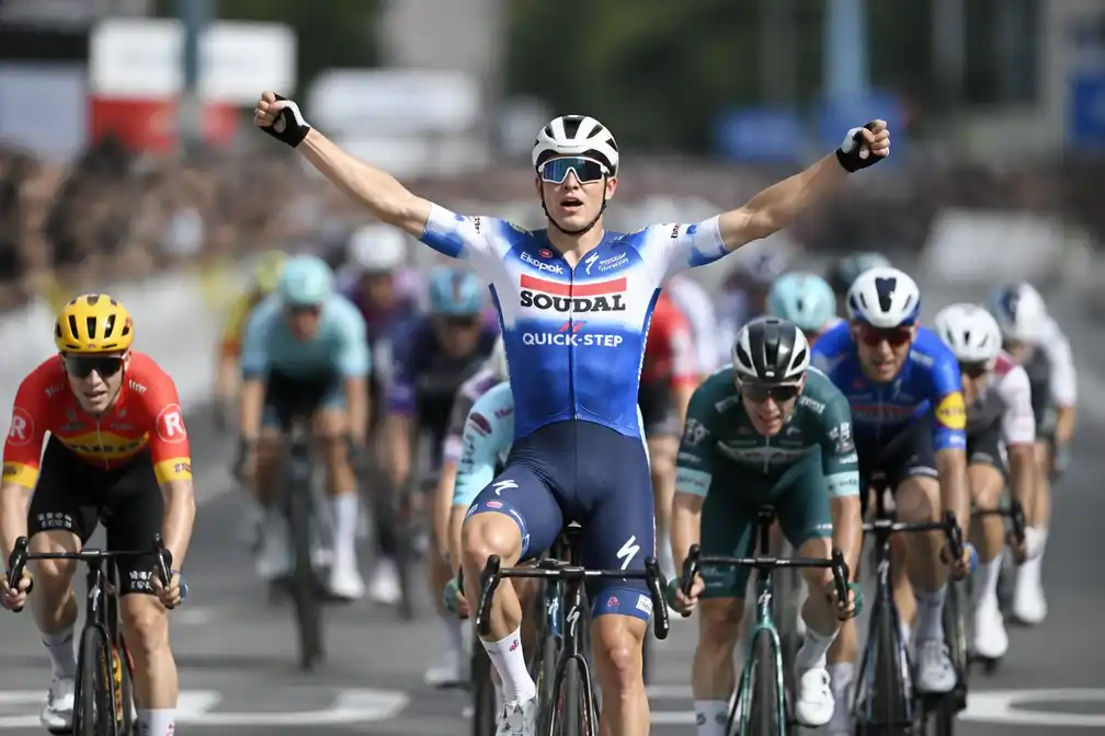 Magnier wint tweede rit in Ronde van Guangxi en herovert leiderstrui