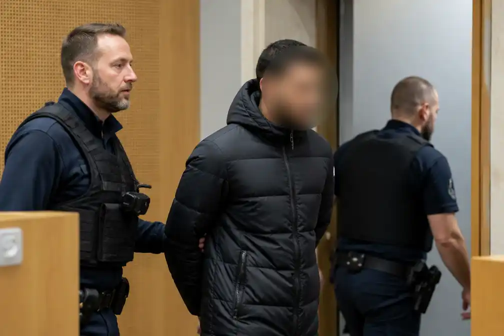 Verdachte van moord op politieman Nordine El Talbi ontkent schuld voor rechter