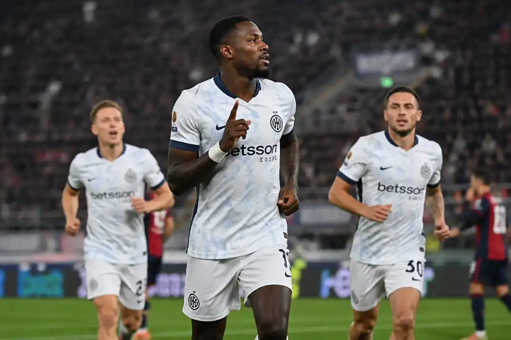 Internazionale herpakt zich met 3-1 zege bij Bologna