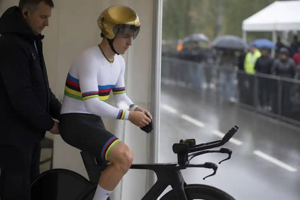 Remco Evenepoel start als laatste renner om 15.12 in Chrono des Nations