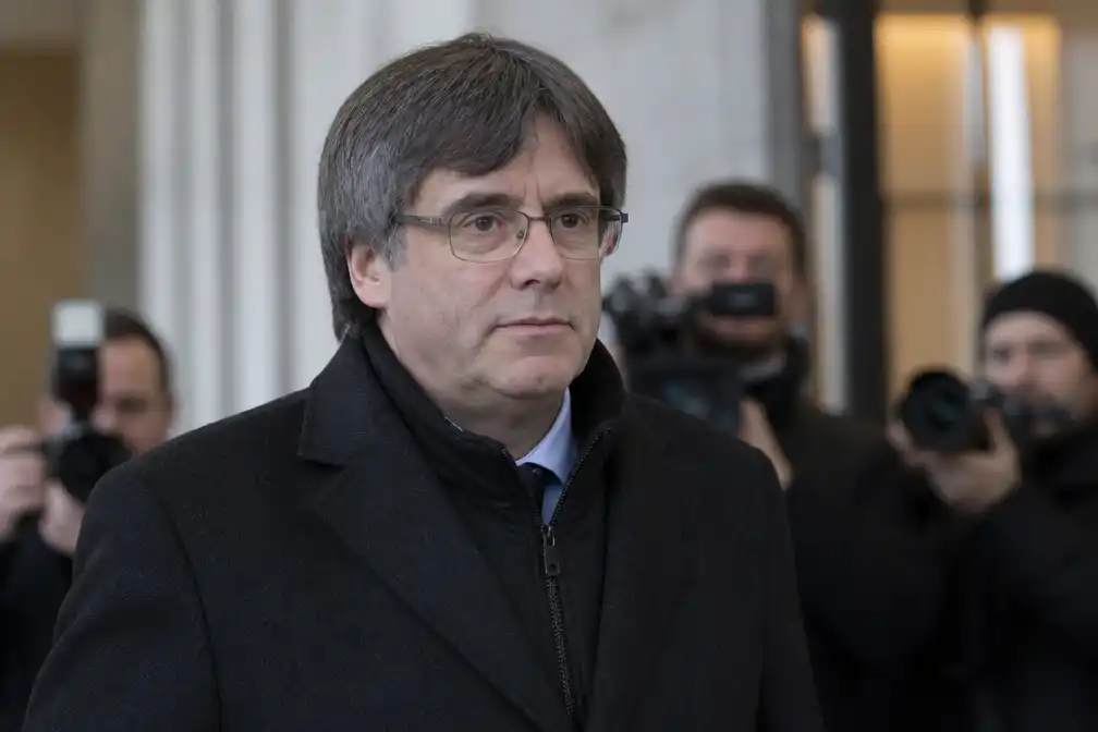 Spaans Hooggerechtshof verleent amnestie aan Catalaans leider Puigdemont