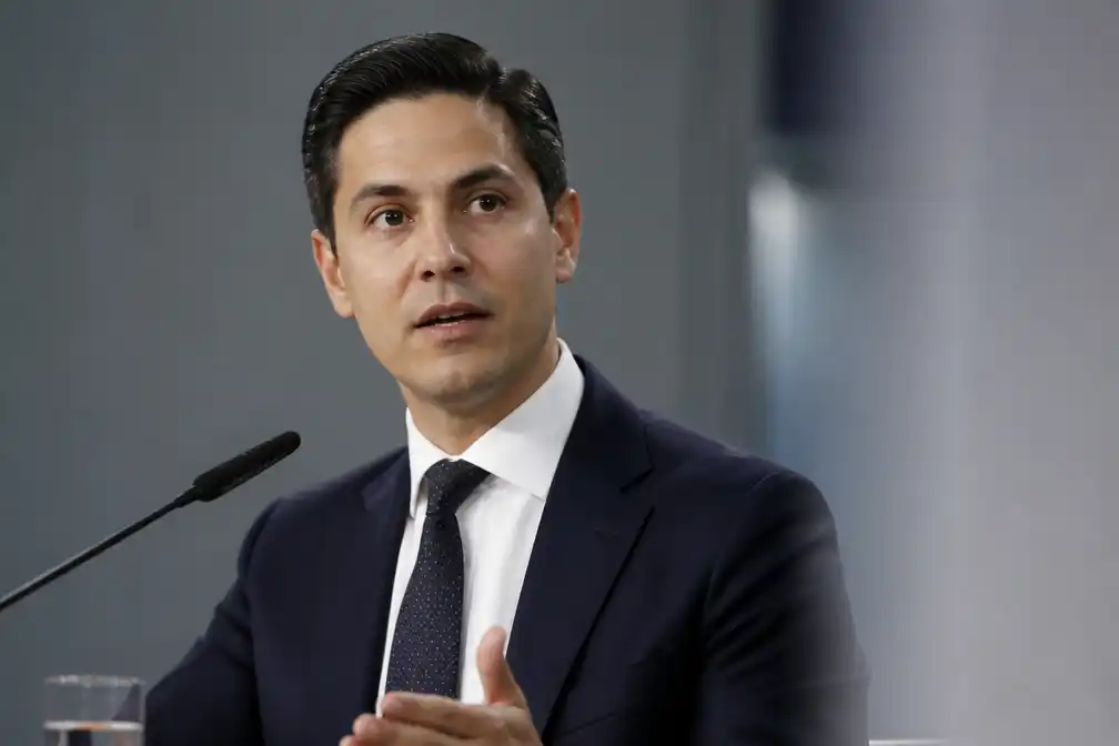 Premier Rob Jetten wordt samen met zijn vriend vader