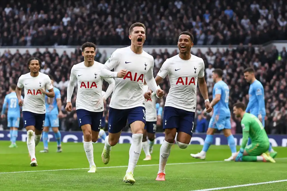 Tottenham pakt eerste competitiezege van het seizoen tegen Coventry (3-1)