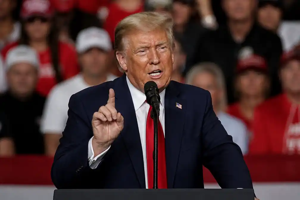Trump: VS kan 'branden' zoals Frankrijk als Republikeinen tussentijdse verkiezingen verliezen