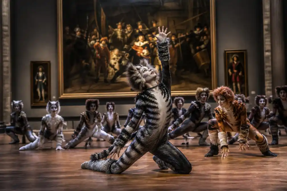 Nieuwe Nederlandse Cats in Rijksmuseum is visueel verbluffend, maar verhaal blijft flinterdun