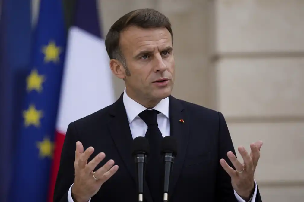 Macron bekritiseert buitenlandse leiders om uitspraken over rellen in Frankrijk