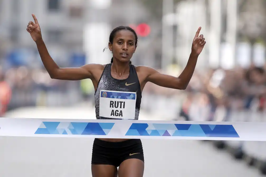 Ethiopische marathonloopster Ruti Aga zes jaar geschorst om doping en vervalst recept