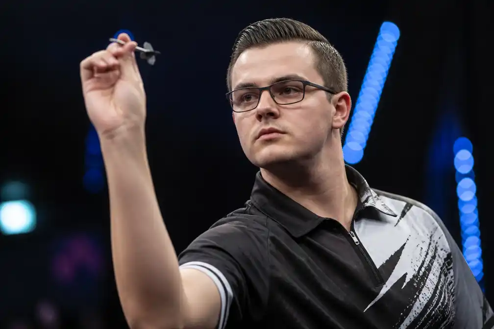 EK darts in Dortmund: Van Veen, Doets en Wattimena jagen op kwartfinaleplaats