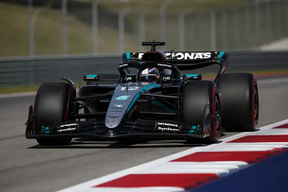 Antonelli pakt pole voor GP van de Verenigde Staten en kan eerste F1-titel pakken